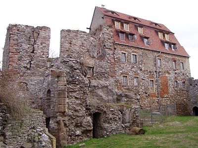 teilweise erhaltene Burg Wendelstein in Burg-Wendelstein