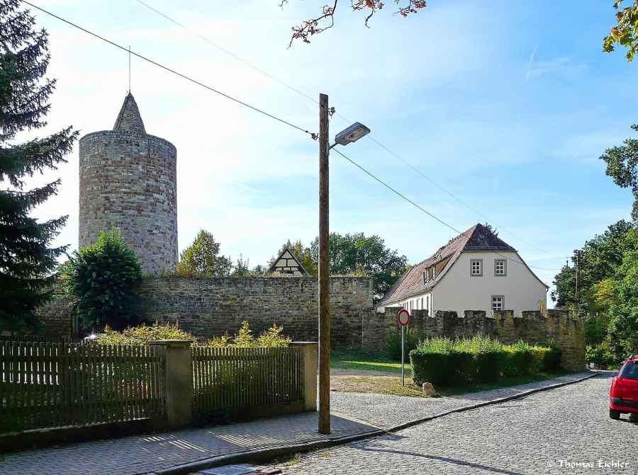 Burgruine und Rittergut Osterfeld in Osterfeld