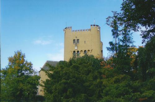 Schloss Roseburg in Ballenstedt-Rieder