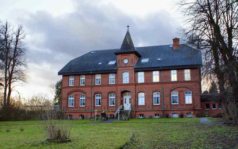 ehemaliges Schloss und Gutshaus Traventhal in Traventhal