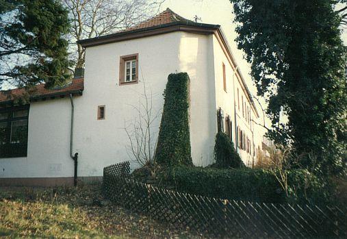 Schlossrest Philippsborn (Wanborn, Neuhaus) in Saarbrücken