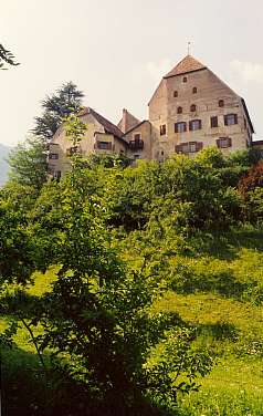 Burg Englar in Eppan an der Weinstraße