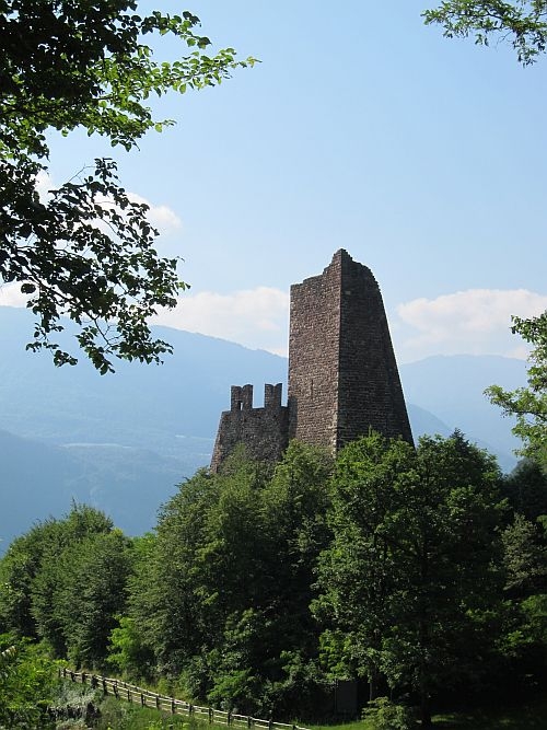 Burg Laimburg in Pfatten