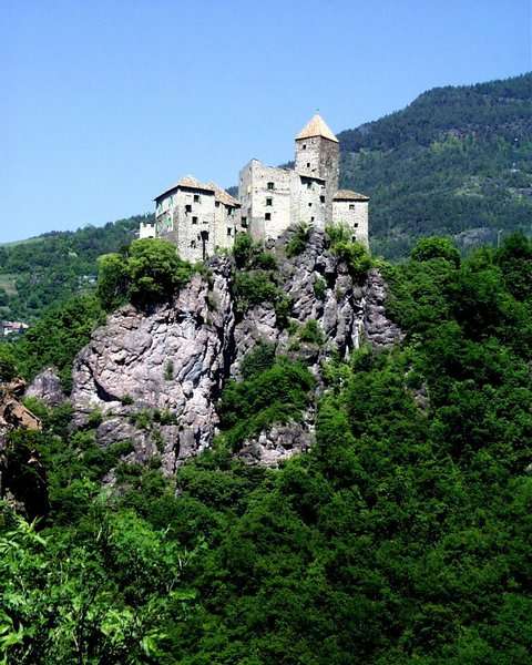 Burg Karneid (Castel Cornedo) in Karneid